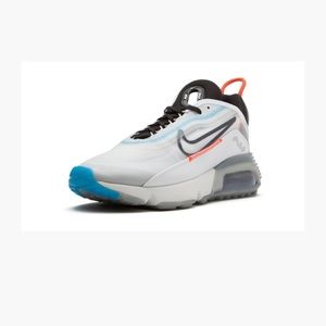 Nike Air Max 2090 ‘Pure Platinum’ Women’s size 10